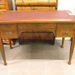 395 6200 WRITING DESK